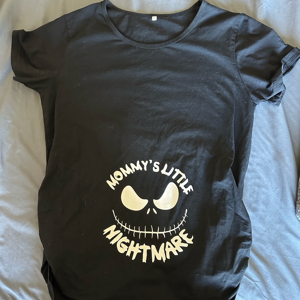 Large maternity shirt